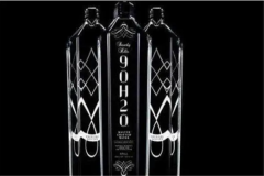世界上最贵的矿泉水：比佛利山庄90h20矿泉水(10美元每瓶)