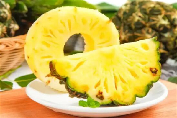 男生吃菠萝是什么梗?情侣间的调侃(多吃有好处)