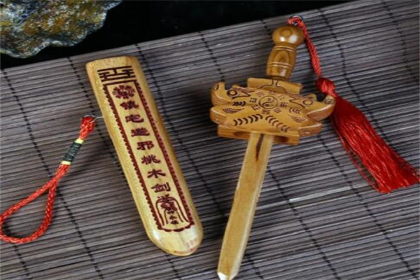 桃木剑是什么梗?祈福的方式(桃木做的剑)