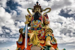 真武大帝和紫微大帝谁厉害?紫薇大帝(地位略高一些)