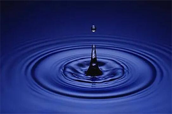 涡流效应：物体在流体中运动时因空气流动产生的一种物理现象